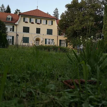 Oranzno Poletje Vila Golf 19 דירה